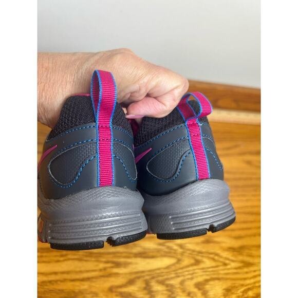 Nike ALVORD Size 6 Sneaker Running Shoe Air Women's Trail - Picture 8 of 8